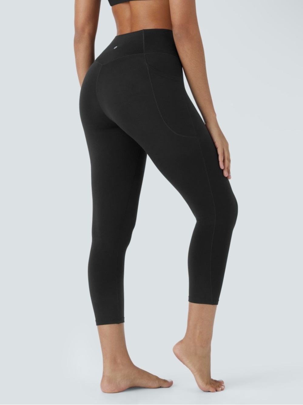 HALARA Black Capris - Women's Large nwot - Picture 11 of 14